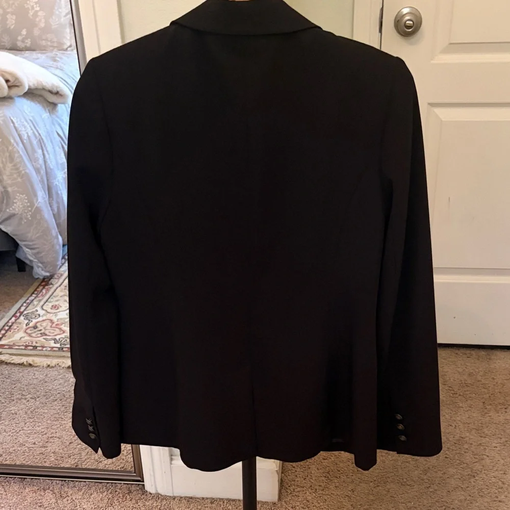 CAbi Black Single-Button Blazer with Chain-Print Lining - Picture 2 of 6